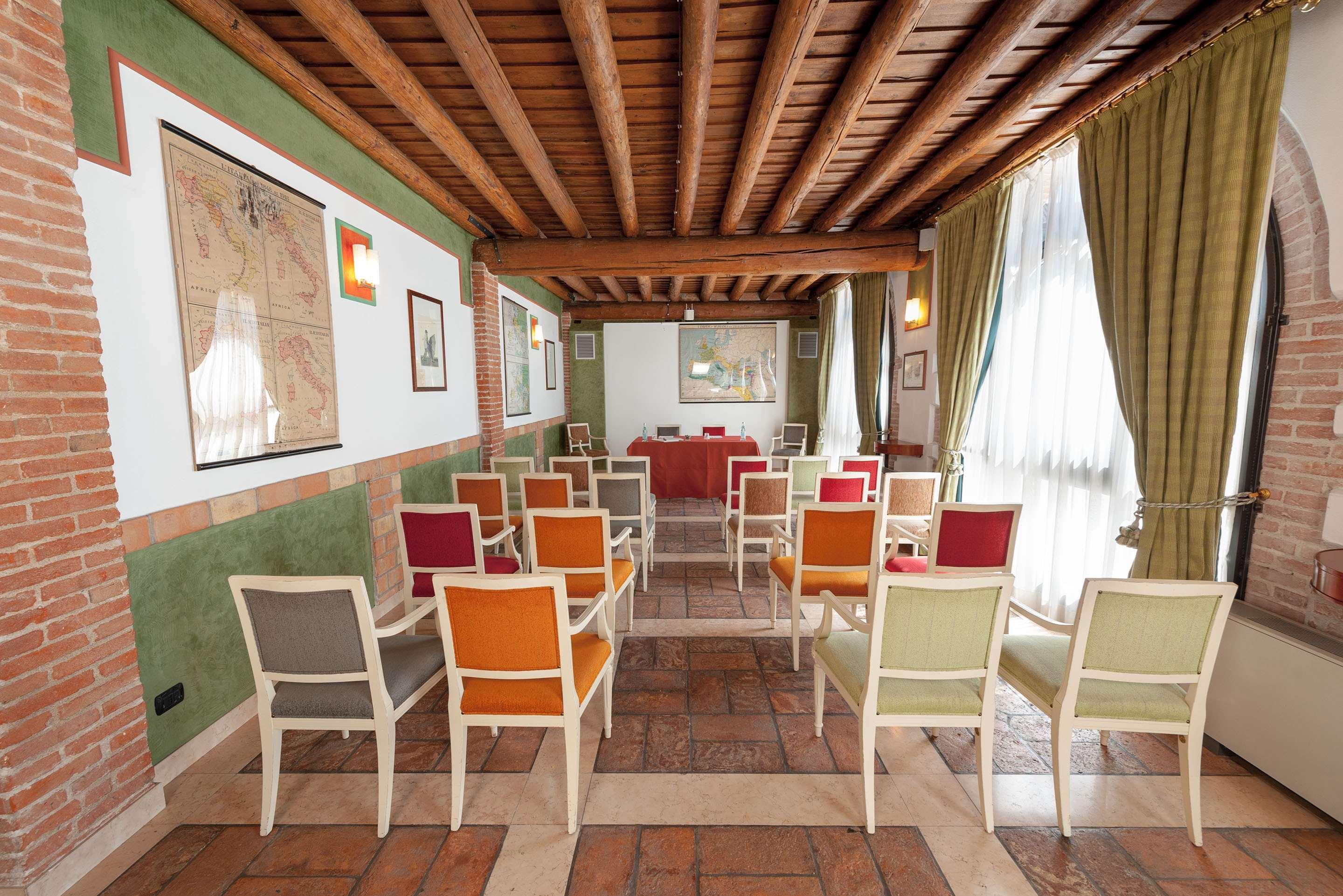 Hotel Villa Malaspina Кастель-д'Аццано Экстерьер фото