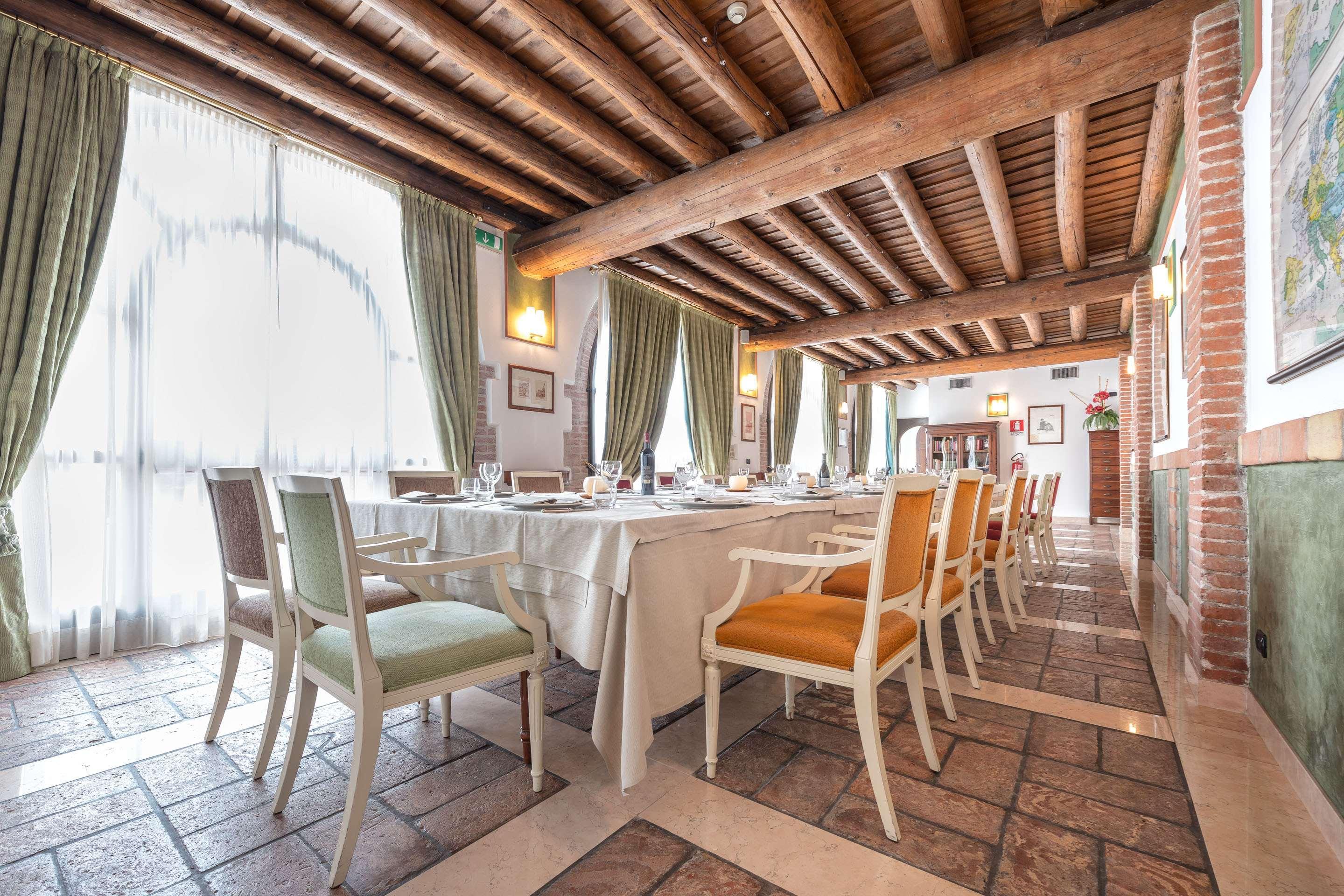 Hotel Villa Malaspina Кастель-д'Аццано Экстерьер фото