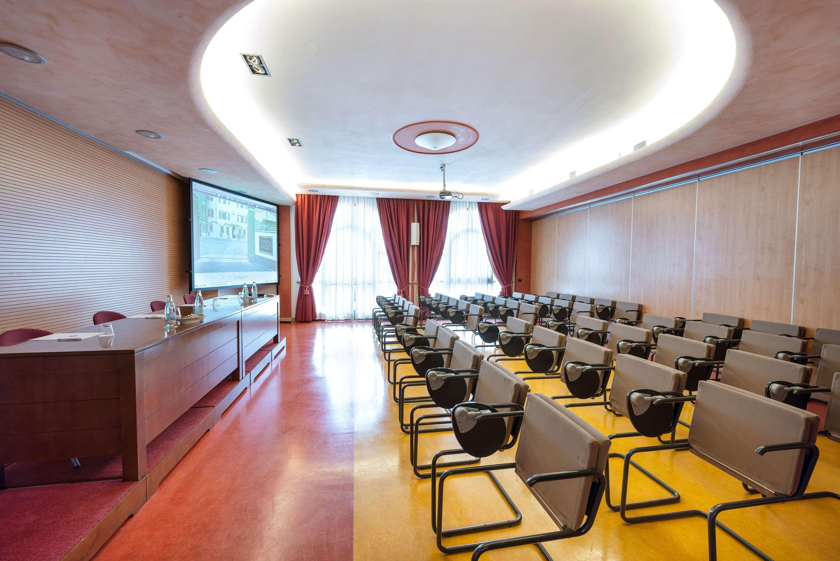 Hotel Villa Malaspina Кастель-д'Аццано Экстерьер фото