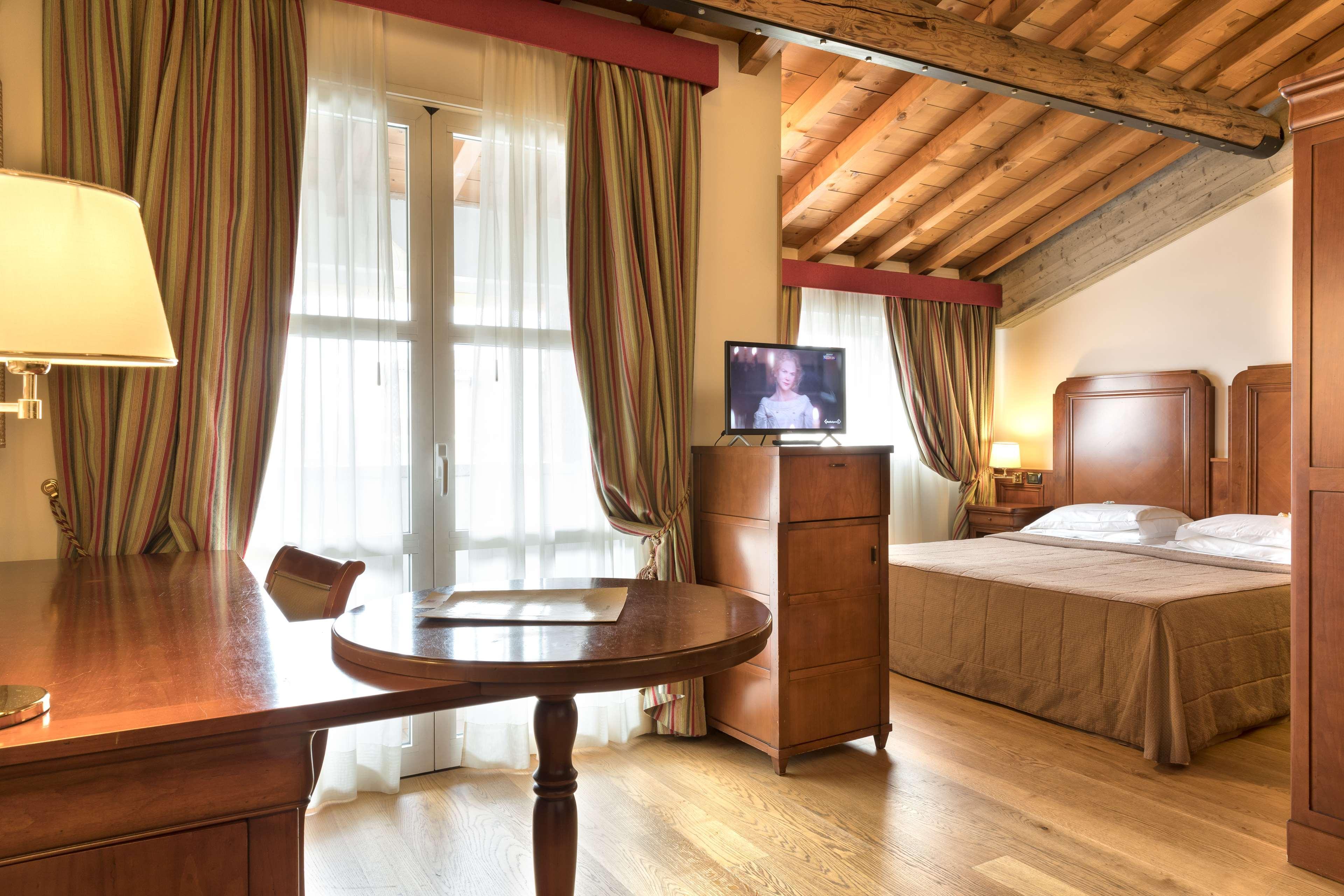 Hotel Villa Malaspina Кастель-д'Аццано Экстерьер фото