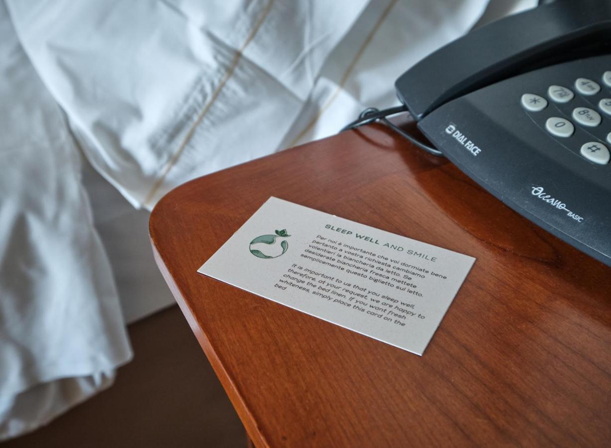 Hotel Villa Malaspina Кастель-д'Аццано Экстерьер фото